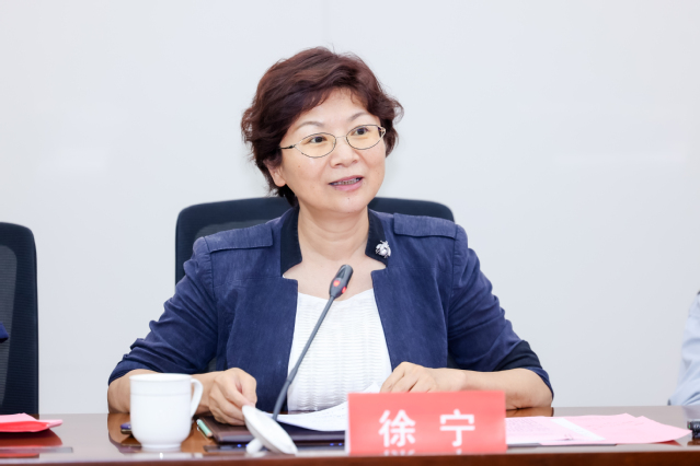 徐宁.jpg
