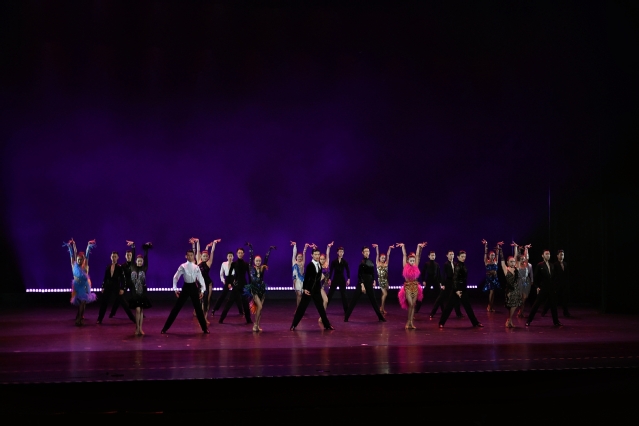 表演舞蹈2.jpg 图片