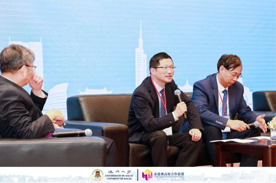 张凌浩出席苏港澳高校合作联盟理事大会并访问澳门高校